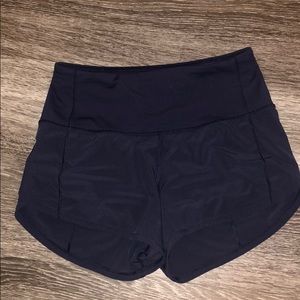 Lululemon high rise speed up short 2.5